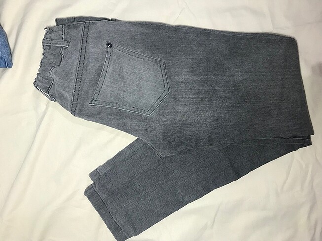 F&F 12-13 yaş gri beli lastikli jeans