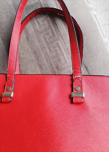  Beden kırmızı Renk Kol çanta 