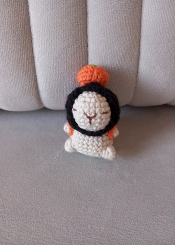 Balkabagi kostümlü capybara anahtarlık - Görsel 3