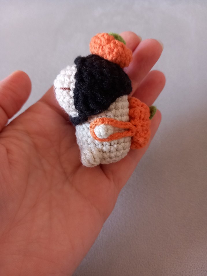 Balkabagi kostümlü capybara anahtarlık - Görsel 4