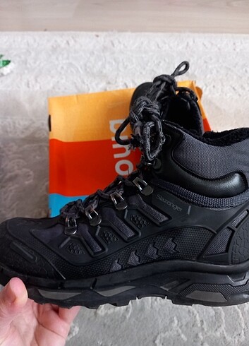 Erkek cocuk bot - Görsel 2