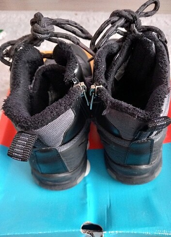 Erkek cocuk bot - Görsel 3