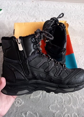 Erkek cocuk bot - Görsel 4