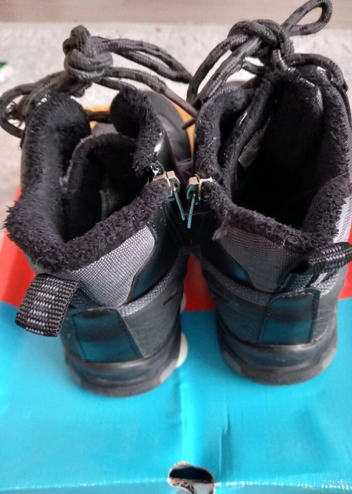 Erkek cocuk bot - Görsel 3