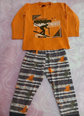 Erkek cocuk pijama takımı