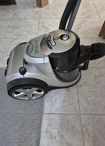 Philips elektrik süpürgesi