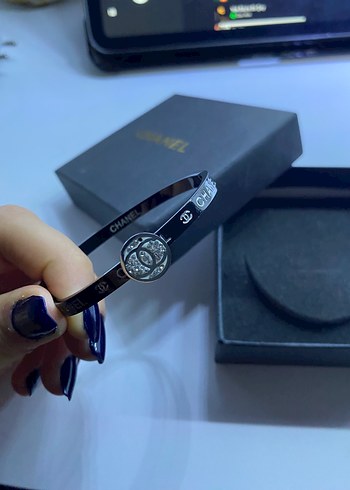 Beden siyah Renk Chanel Kadın Bileklik
