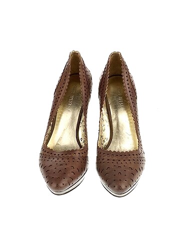 40 Beden Nine West Platform %70 İndirimli.