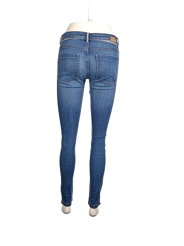 26 Beden Zara Jean / Kot %70 İndirimli.