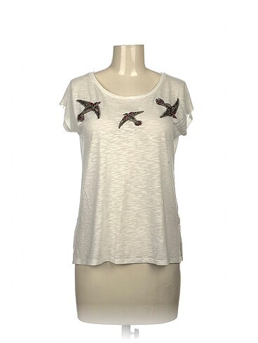 Mudo T-shirt %70 İndirimli.