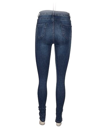 36 Beden Fabrika Skinny %70 İndirimli.