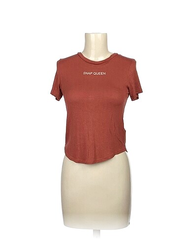 H&M T-shirt %70 İndirimli.