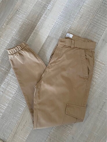Bershka kargo pantolon