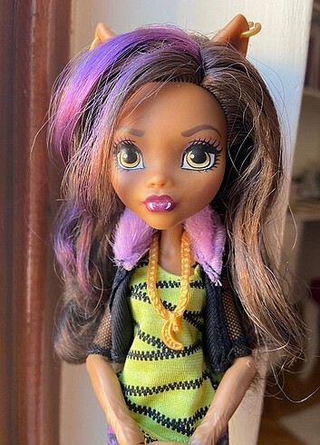 Beden Monster High Clawdeen Wolf