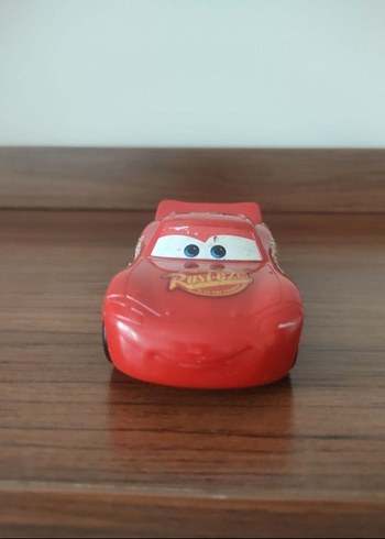 Disney Pixar Cars Şimşek McQueen (12 cm)