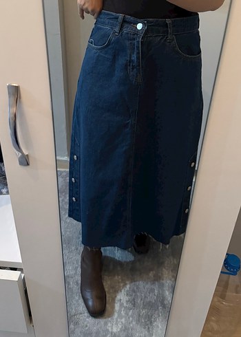 Düğmeli Lacivert Midi Kot Etek - Görsel 3