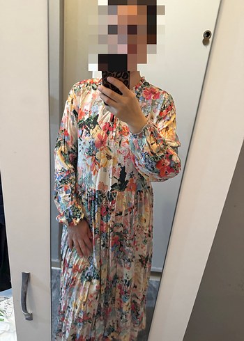 Çiçek Desenli Piliseli Bohem Uzun Elbise - Görsel 2