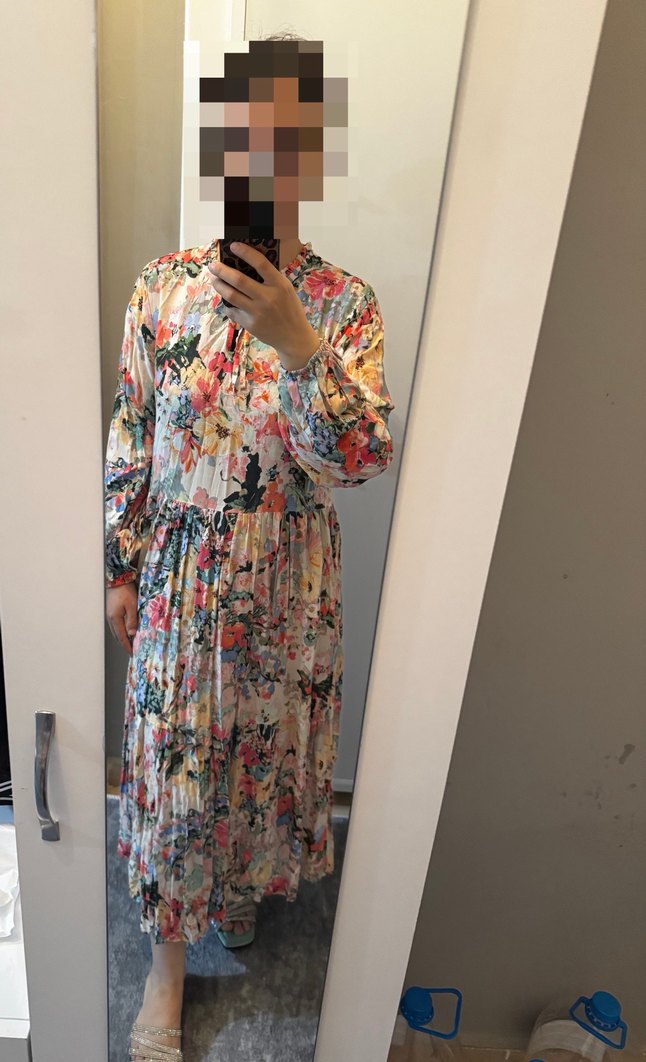 Çiçek Desenli Piliseli Bohem Uzun Elbise - Görsel 3