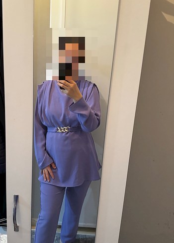 Mor Yüksek Yakalı Kadın Takım Elbise - Görsel 2