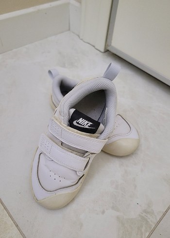 Nike Nike Erkek Çocuk Beyaz Cırtlı Spor Ayakkabı