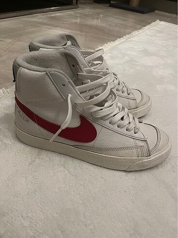 38 Beden beyaz Renk Nike blazer orijinal