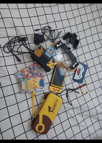 Beden Pikachu and eevee Özel edisyon Nintendo Switch Konsolu ve Aksesu
