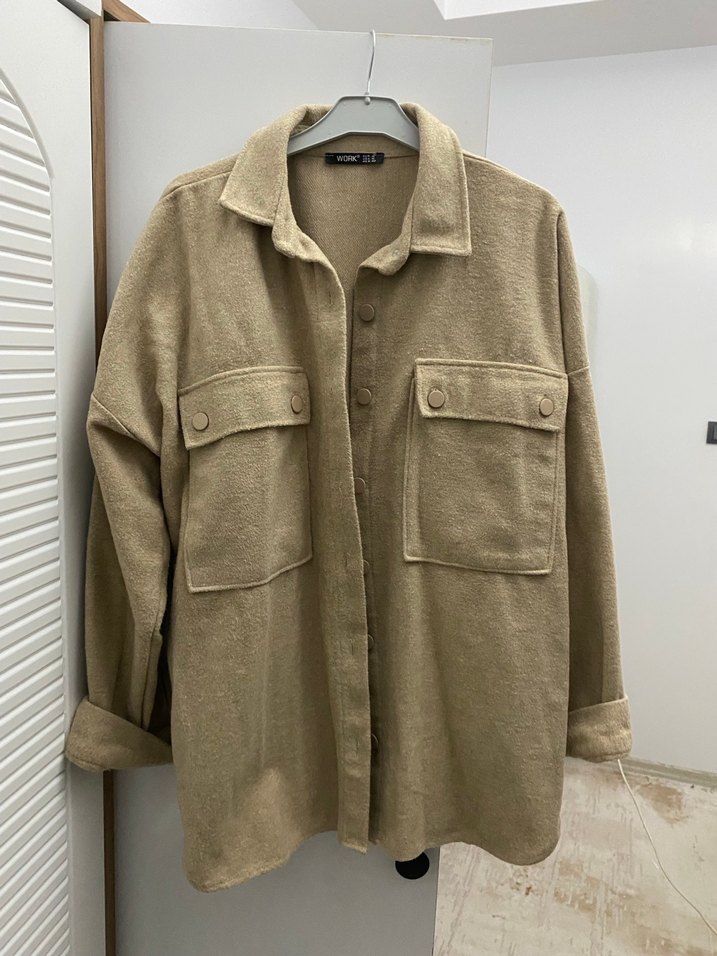 Bej Midi Kadın Kaban - Rahat Kesim, Çiçek Desenli - Görsel 2