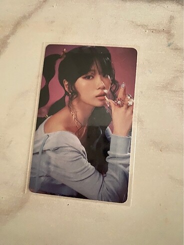 Kim chaewon konsept pc photocard fotokart easy le sserafim izone