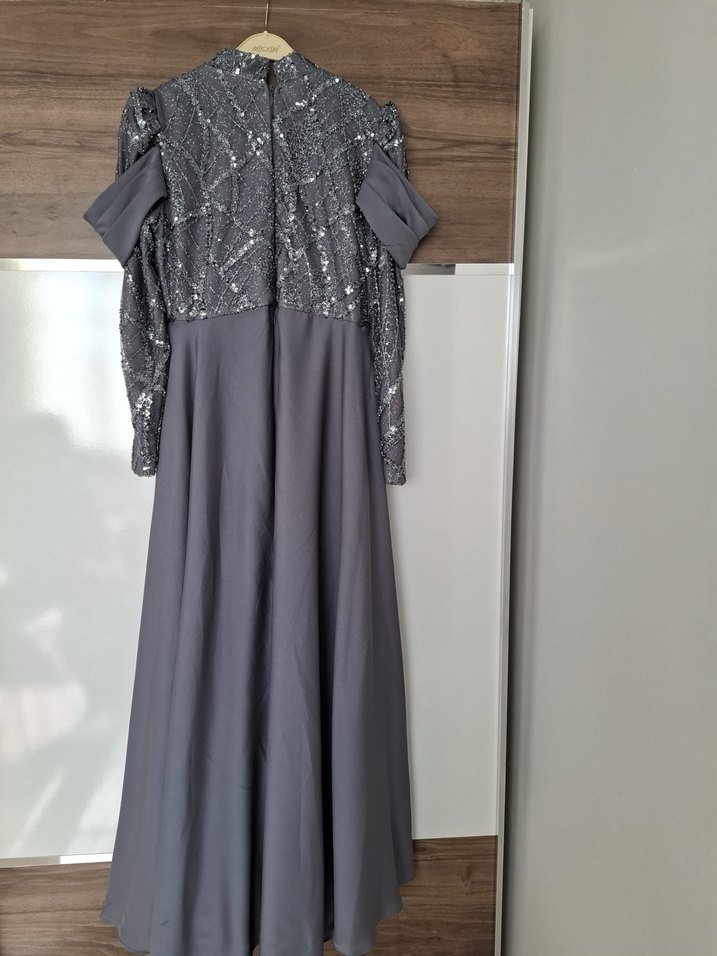 Uzun Kollu Gri Drapeli Abiye Elbise - Görsel 5