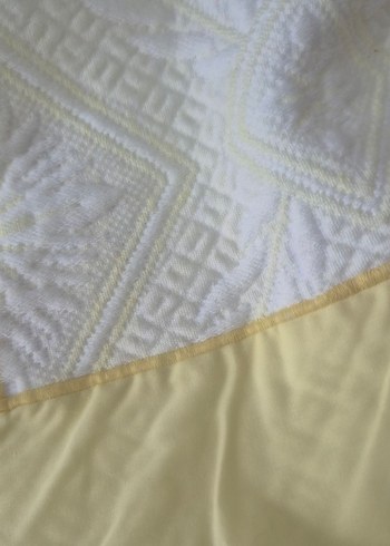 yeni özel dikim Beyaz ve pastel sarı yatak örtüsü - Görsel 5