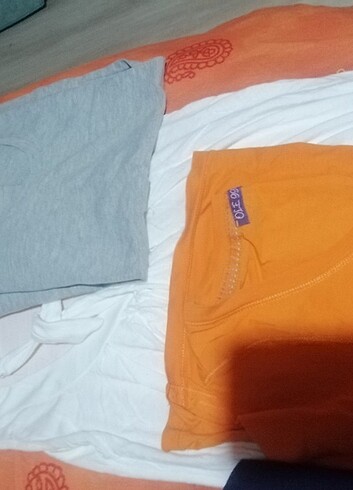Bershka Toplu Tshirt, Bluz ve toka tayt 