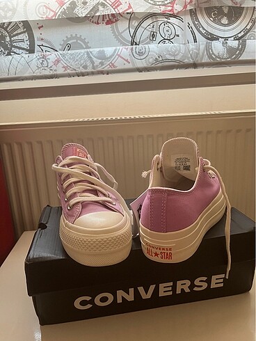 38 Beden mor Renk Converse ayakkabı