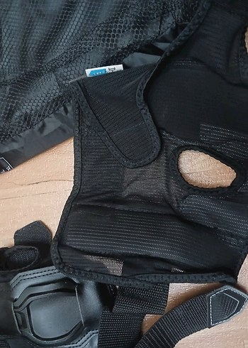 Beyaz Gri Oxelo Dizlikleri ve kasket - Görsel 7