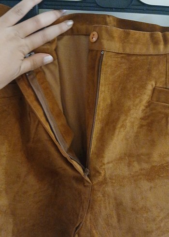 Düğmeli Kadın Kahverengi Kadife Mini Şort - Görsel 5