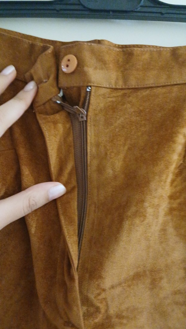 Düğmeli Kadın Kahverengi Kadife Mini Şort - Görsel 2