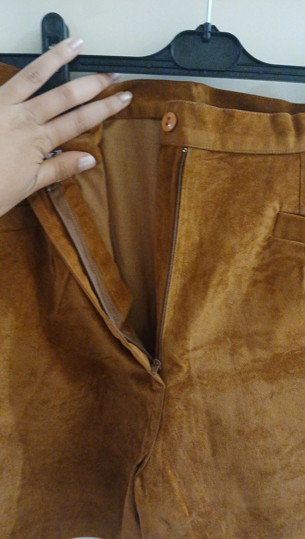 Düğmeli Kadın Kahverengi Kadife Mini Şort - Görsel 5