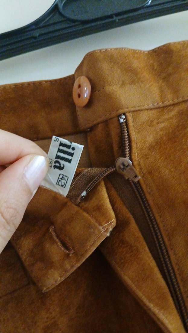 Düğmeli Kadın Kahverengi Kadife Mini Şort - Görsel 3