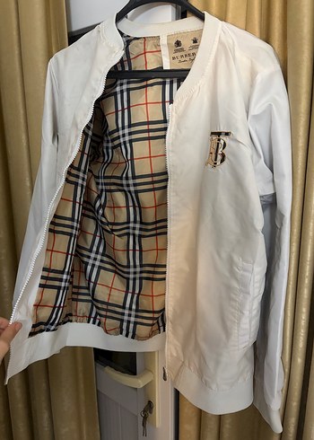 Burberry Beyaz Sehirlik Ceket