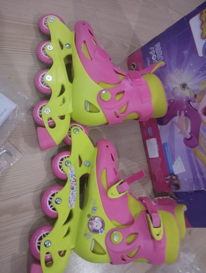 Pembe-Sarı sadece iki kere kullanılmış 34/37 numara - Görsel 4