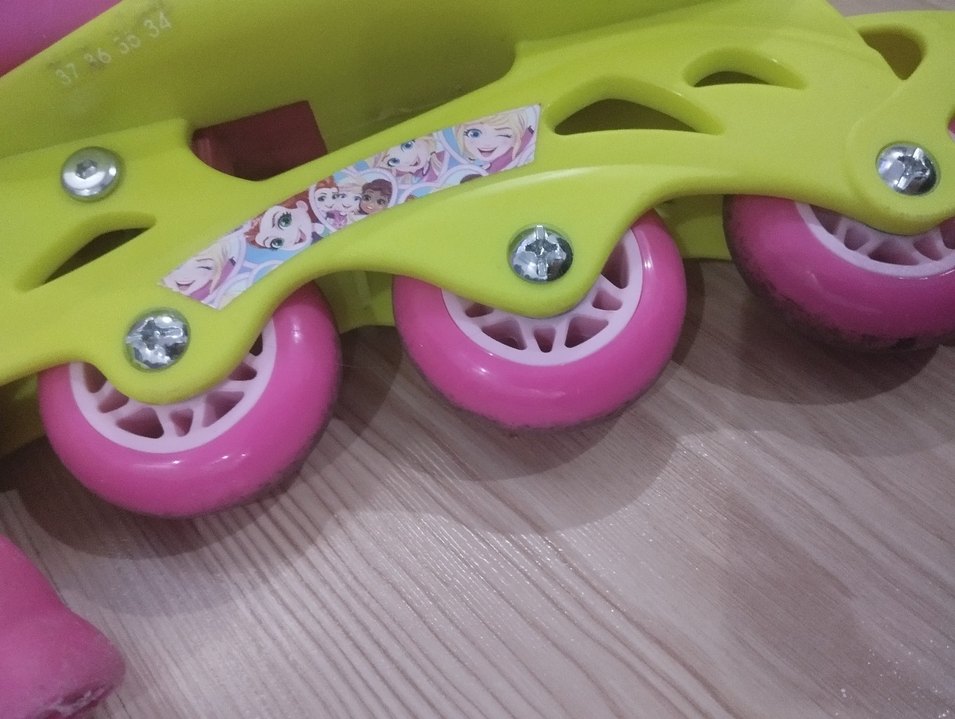 Pembe-Sarı sadece iki kere kullanılmış 34/37 numara - Görsel 2