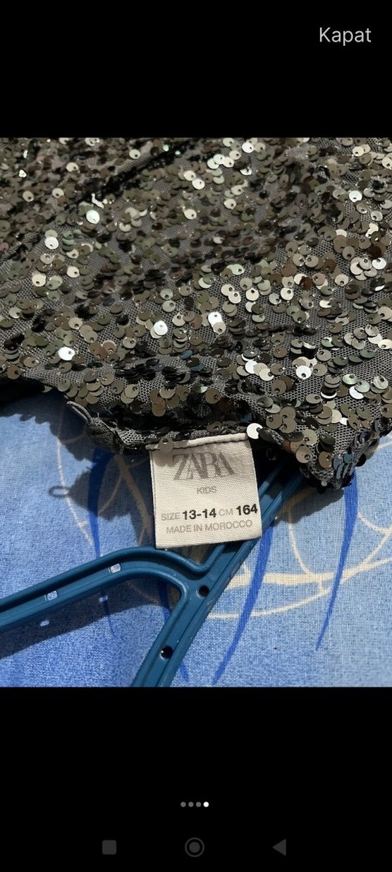 Gri Parlak Pullu Kız Elbisesi - Görsel 4