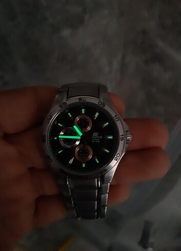  Beden beyaz Renk Casio ef 335 erkek kol saati 