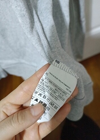8 Yaş Beden gri Renk Benetton gri hırka 