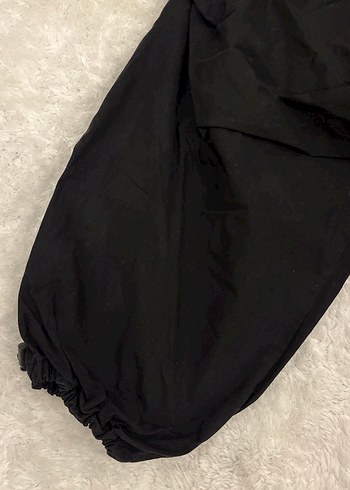 Pull and Bear Siyah paraşüt pantolon