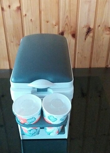 Soğutur veya ısıtır 6 litre 12V