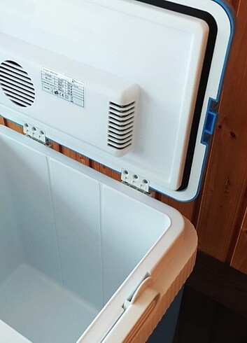 Andoutdor oto-araç buzdolabı+ısıtıcı,24 litre-12 ve 220 volt