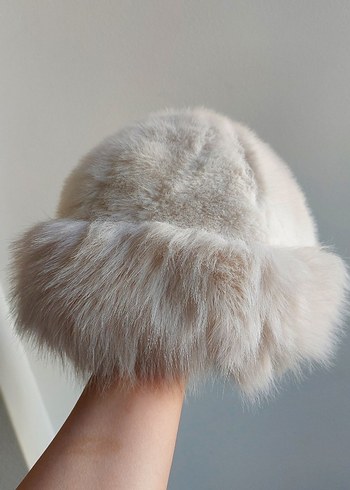 Beyaz Kürklü Kadın Şapka - Görsel 3