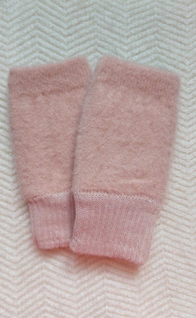 Pembe Parmaksız Peluş Eldiven - Görsel 3