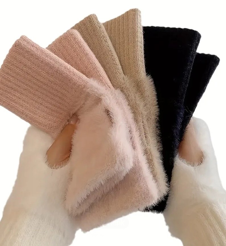 Peluş Tüylü Parmaksız Eldiven - Görsel 2