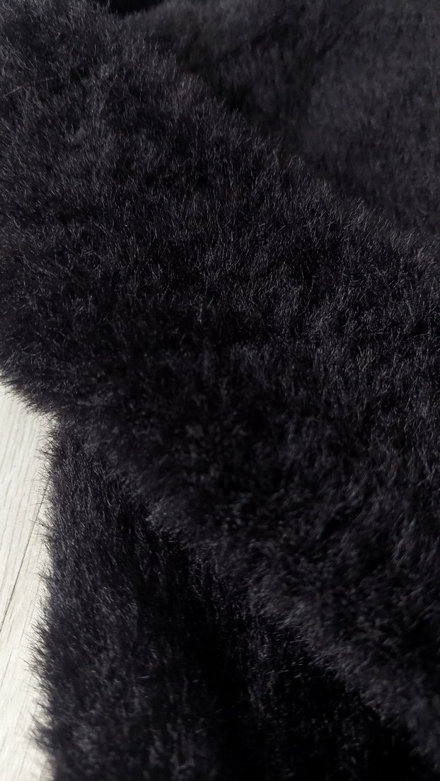 Siyah Tüylü Kadın Bluz - Görsel 3